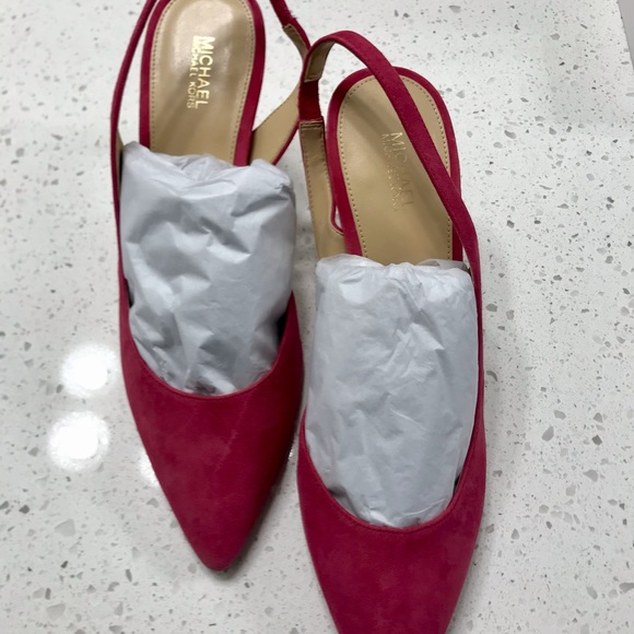 Michael Kors. NWT. - Picture 2 of 2